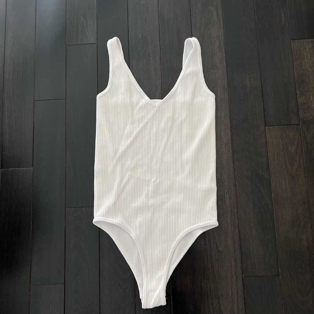 White Ribbed Woman’s Bodysuit